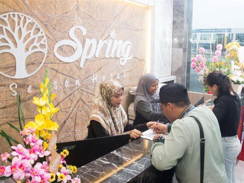 Spring Season Hotel Муар Екстер'єр фото
