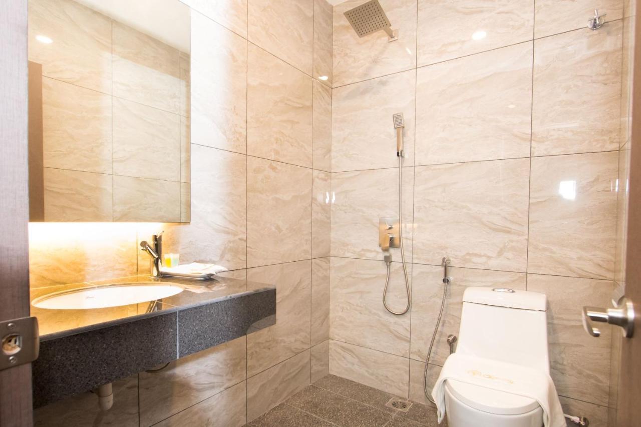Spring Season Hotel Муар Екстер'єр фото